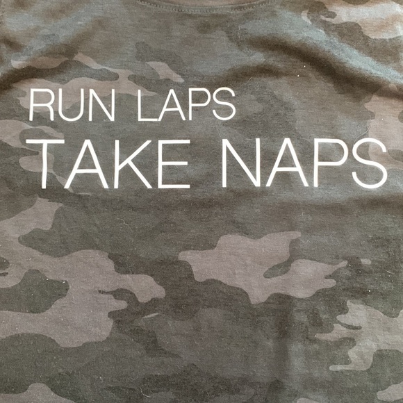 Avia Run Laps Take Naps Gray Camo Athletic Tank Top Size M (8-10) - Picture 3 of 5